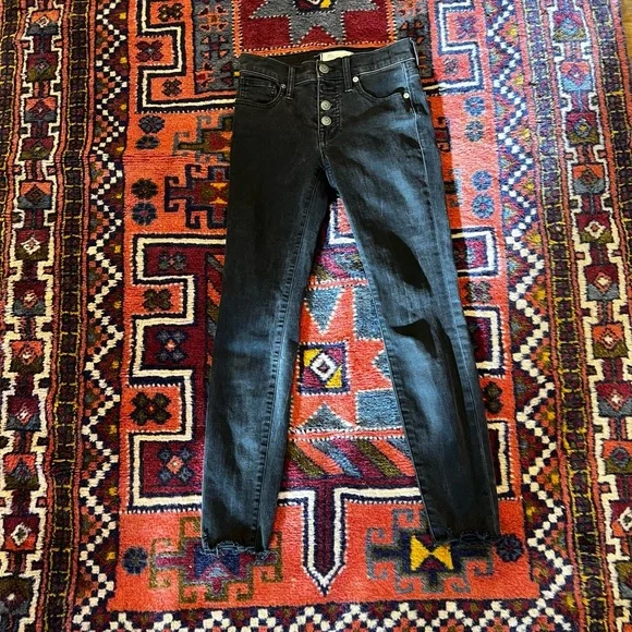 Madewell 9” Highrise Skinny Petite Skinny Jeans - Picture 3 of 7